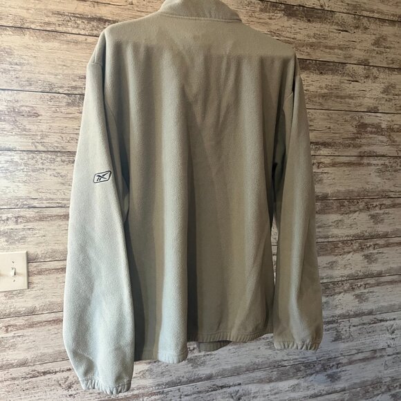 New England Patriots NFL Sweater Size Large! - Picture 4 of 9